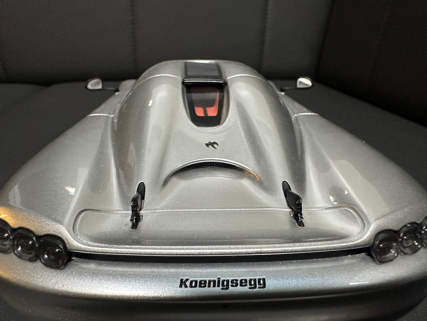 Koenigsegg CC850 grey 1:18 GT Spirit GT452 сив