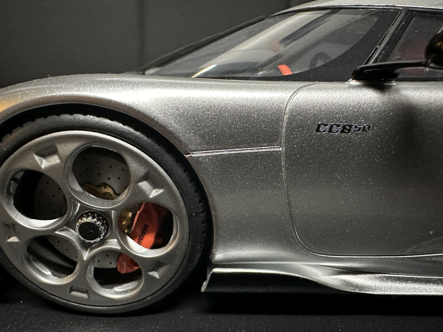 Koenigsegg CC850 grey 1:18 GT Spirit GT452 сив