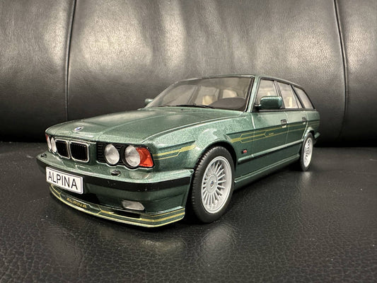 Bmw Alpina E34 B10 4.6 1991 green Kombi 1:18 Modelcar MCG 18331 Бмв Е34 Алпина зелен Комби