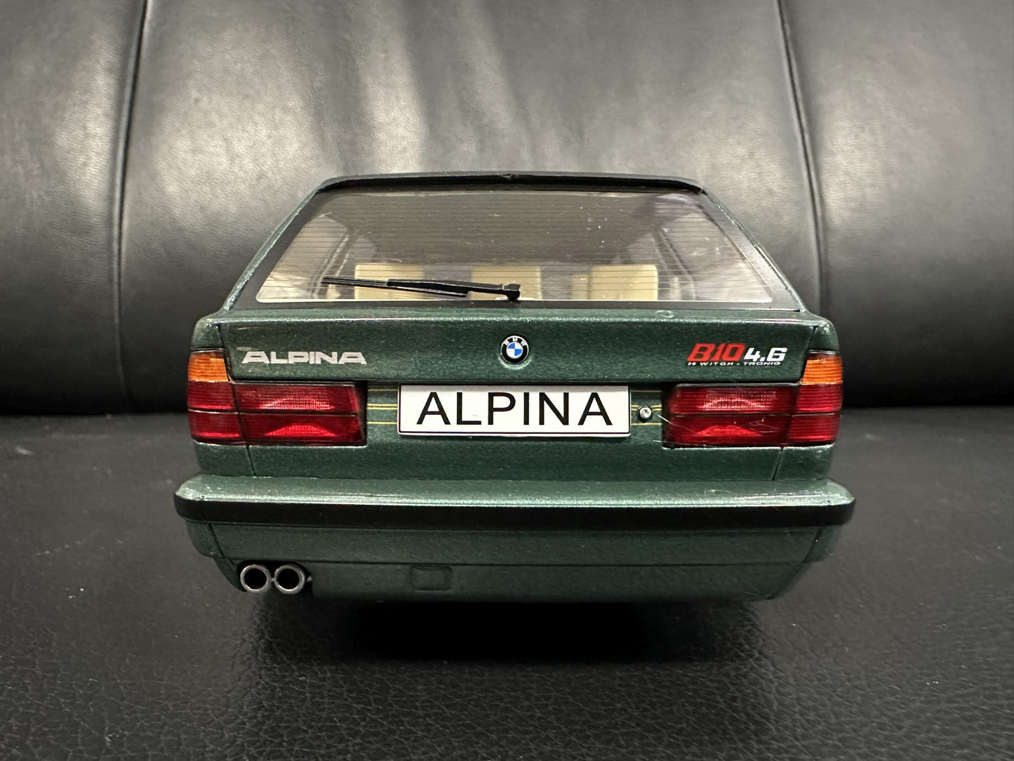 Bmw Alpina E34 B10 4.6 1991 green Kombi 1:18 Modelcar MCG 18331 Бмв Е34 Алпина зелен Комби