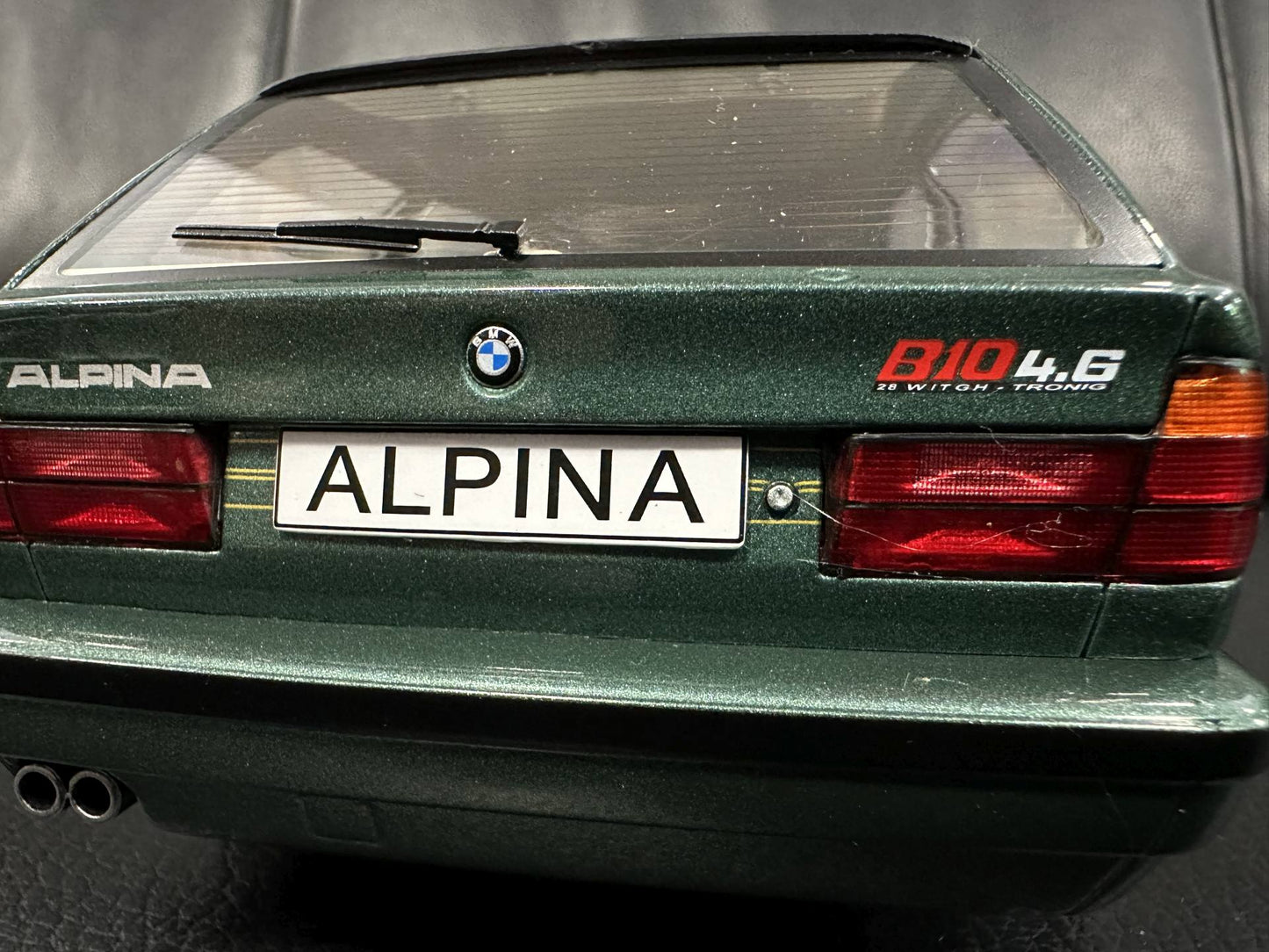 Bmw Alpina E34 B10 4.6 1991 green Kombi 1:18 Modelcar MCG 18331 Бмв Е34 Алпина зелен Комби