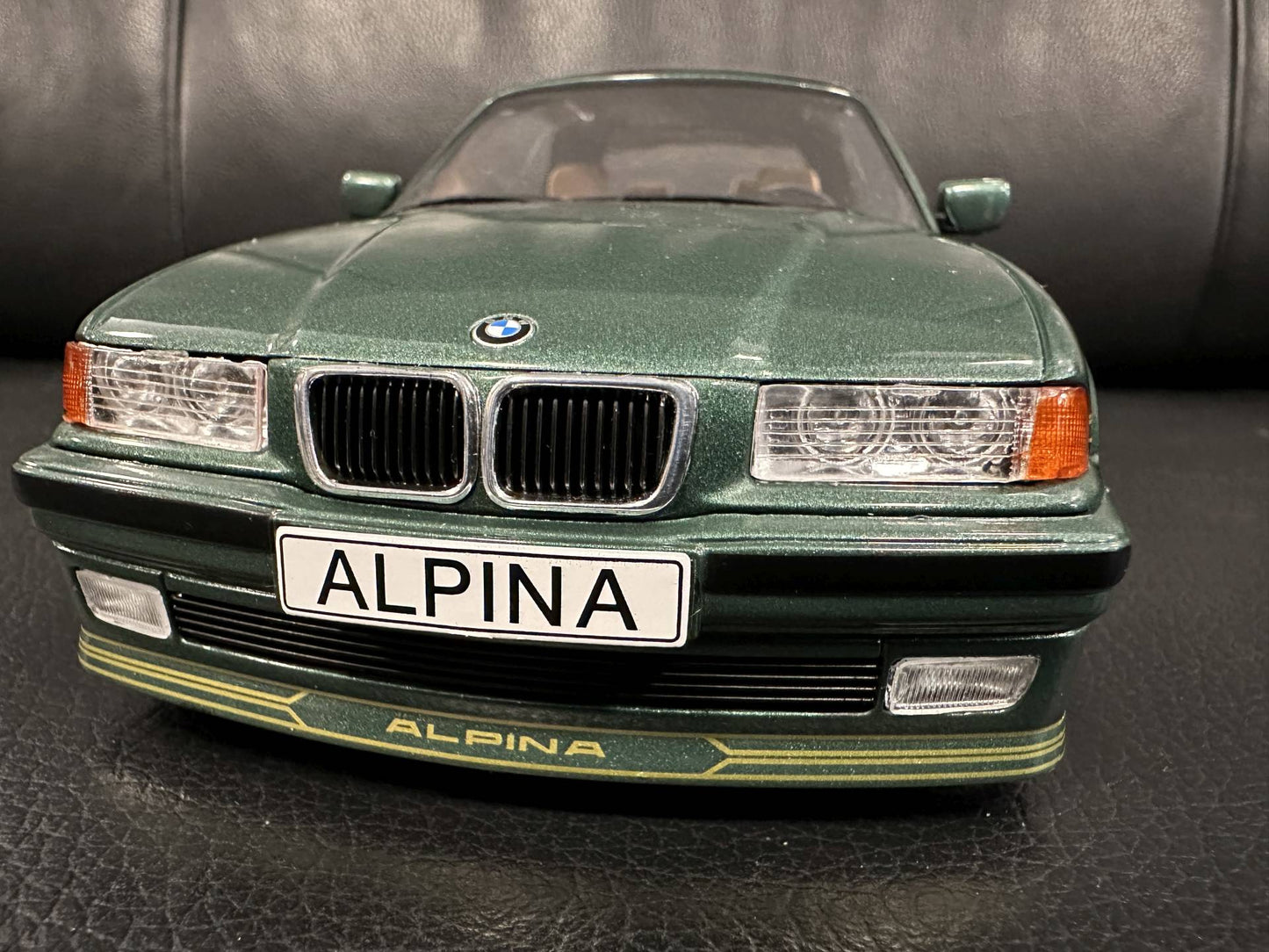 Bmw Alpina E36 B3 3.2 1996 green Cabrio 1:18 Modelcar MCG 18321 Бмв Е36 Алпина зелен Кабрио отваряем