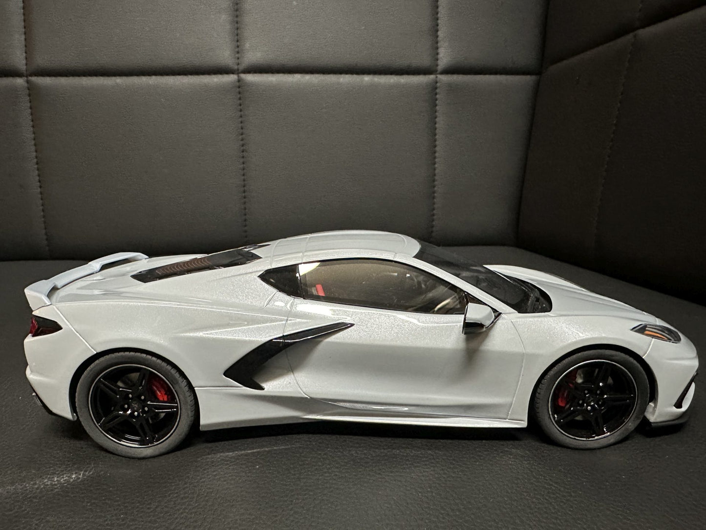 Chevrolet Corvette C8 grey Limitiert 048/999 1:18 GT Spirit GT835 Шевролет Корвет сив Лимитирана