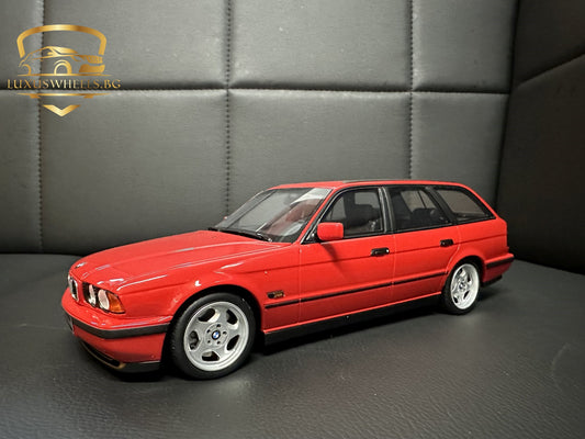 Bmw M5 E34 Kombi red Limitiert 349/3000 1:18 OTTO OT951 Бмв M5 Е34 Комби червен Лимитирана
