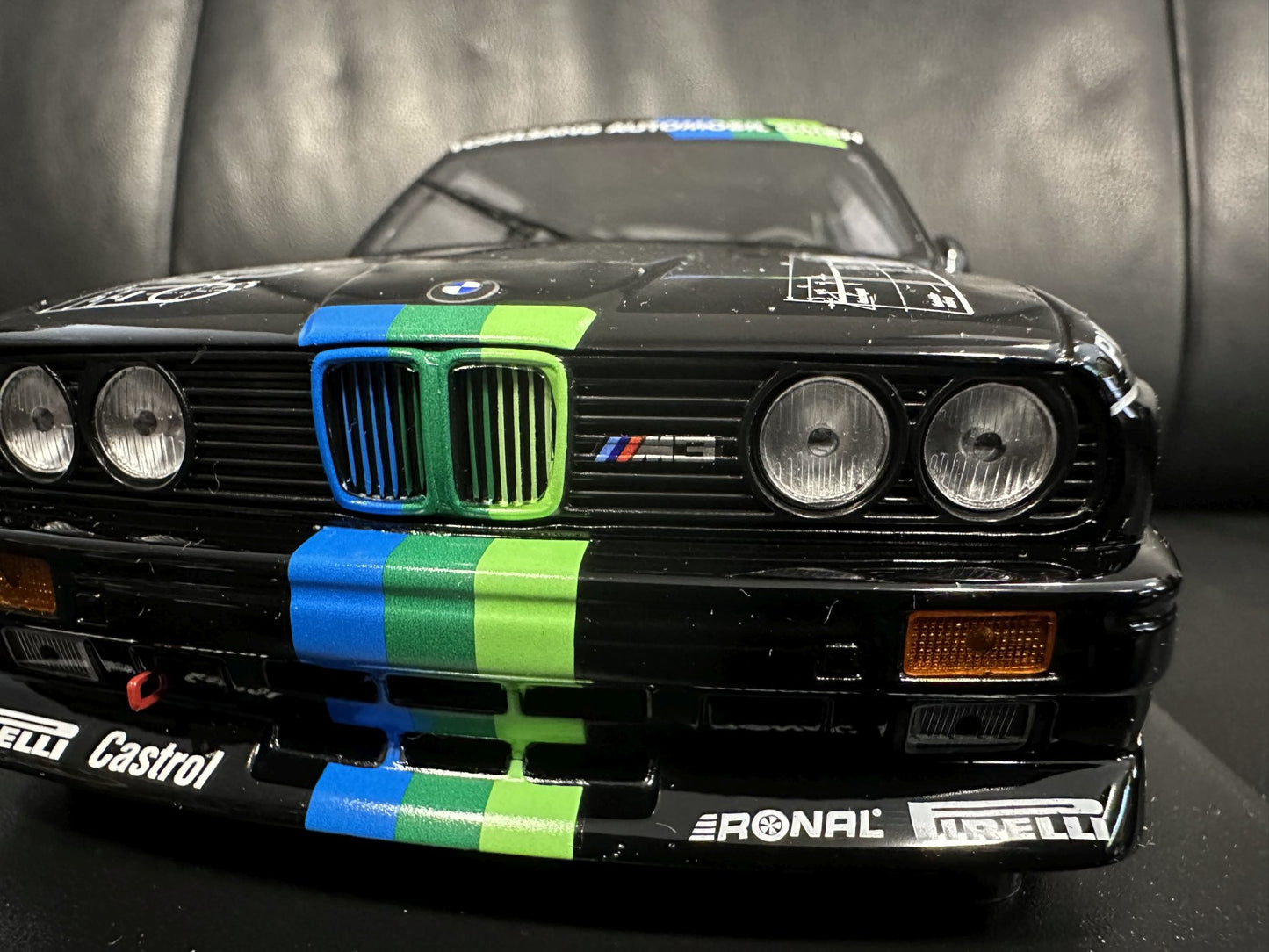 Bmw M3 DTM 1987 Harald Grohs Limitiert 1/300 black 1:18 Minichamps 155872006 Бмв M3 DTM 1987 черен Лимитирана