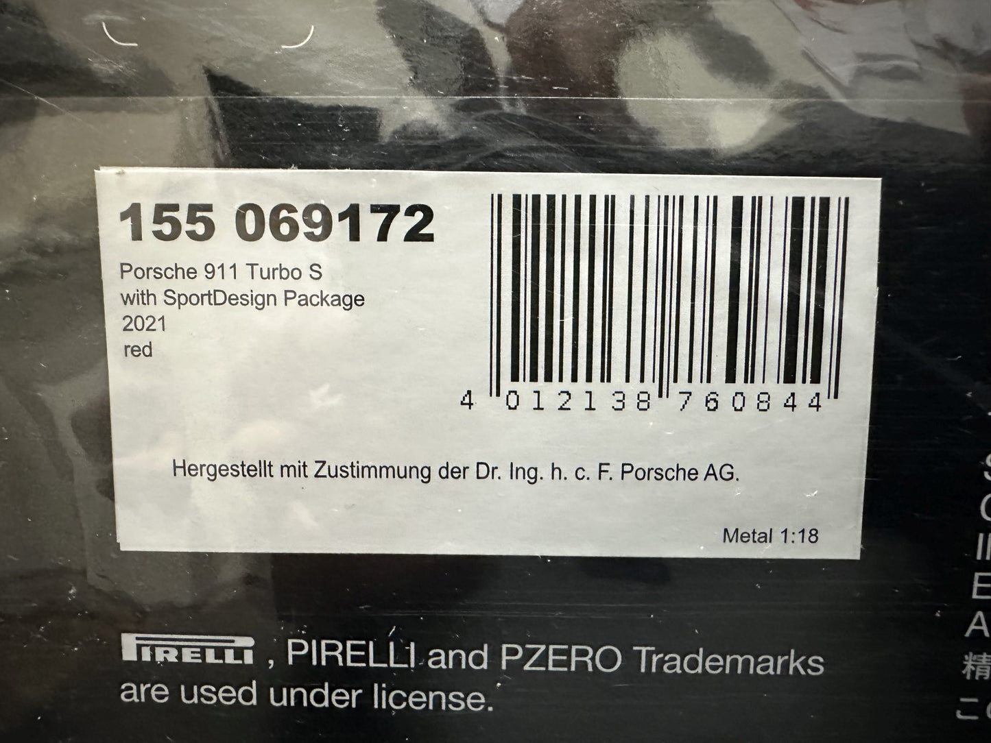 Porsche 911 Turbo S 2021 red 1:18 Minichamps 155069172 Порше 911 Турбо С тъмно розов