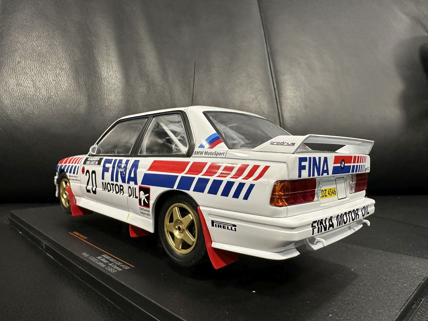 Bmw M3 E30 Rally 1000 Lakes 1989 Duez Lopes white 1:18 IXO 18RMC132.22 Бмв М3 Е30 1989 бял
