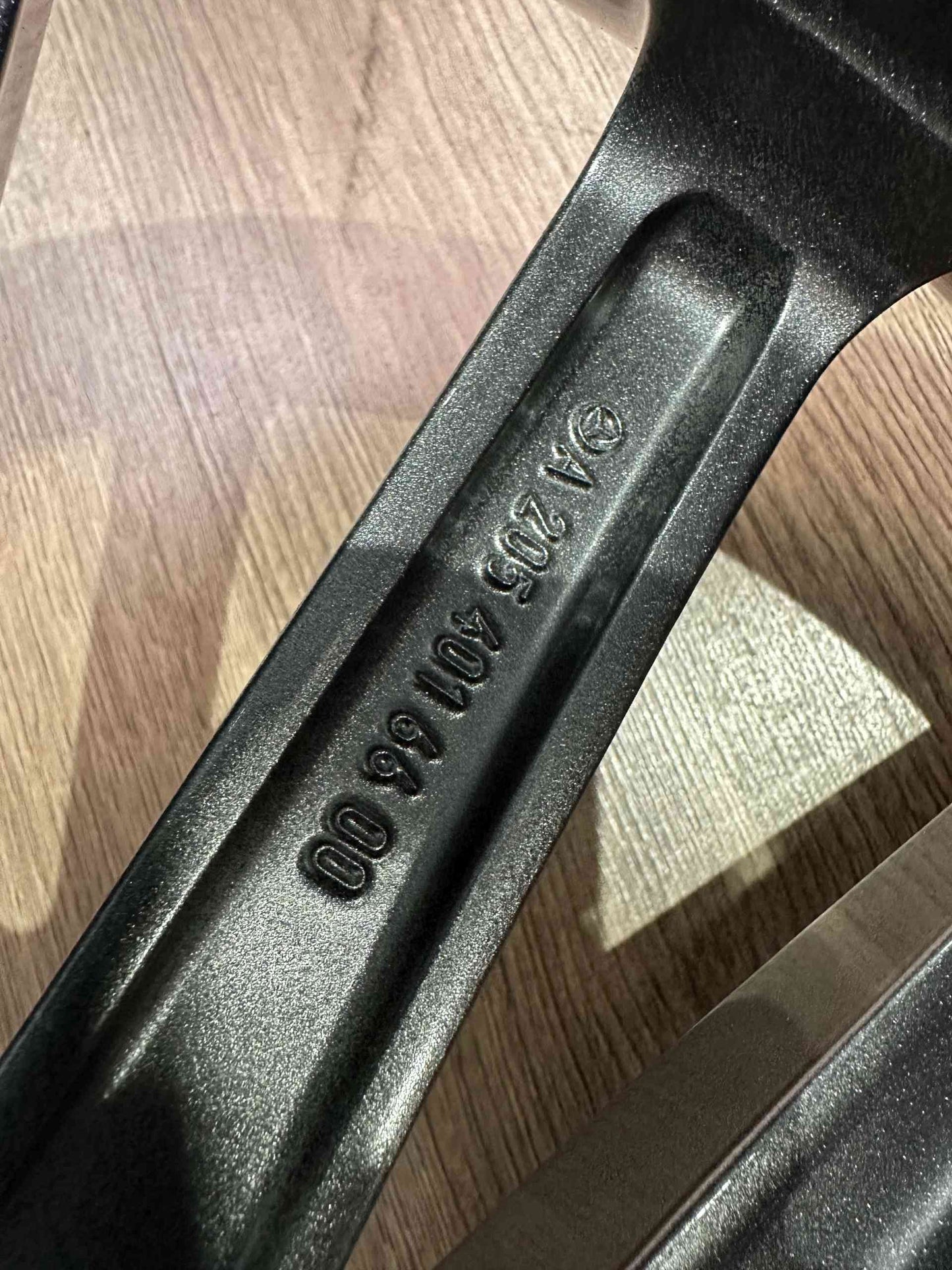 Оригинални Mercedes C Klasse W205 AMG 19 Zoll Мерцедес Ц Класа W205 AMG Алуминиеви джанти 19 цола A2054011300 A2054016600