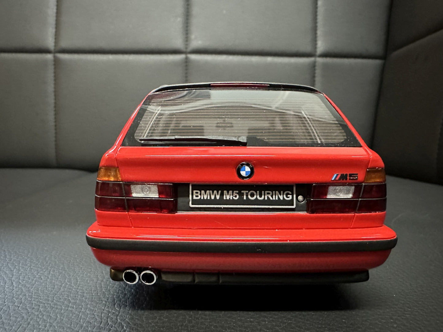 Bmw M5 E34 Kombi red Limitiert 349/3000 1:18 OTTO OT951 Бмв M5 Е34 Комби червен Лимитирана