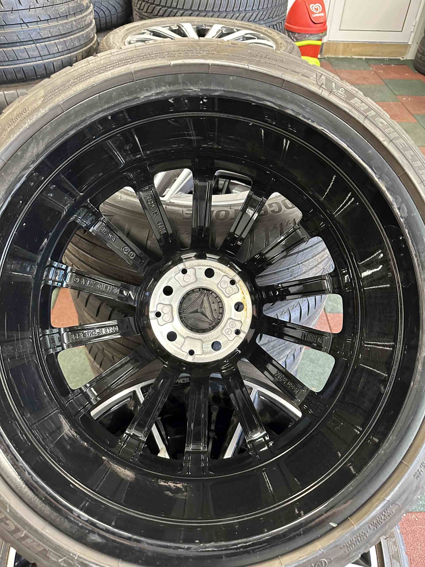 Като Нови Оригинал Mercedes A35 AMG W177 19 Zoll Мерцедес А35 АМГ 19 цола джанти летен комплект летни гуми