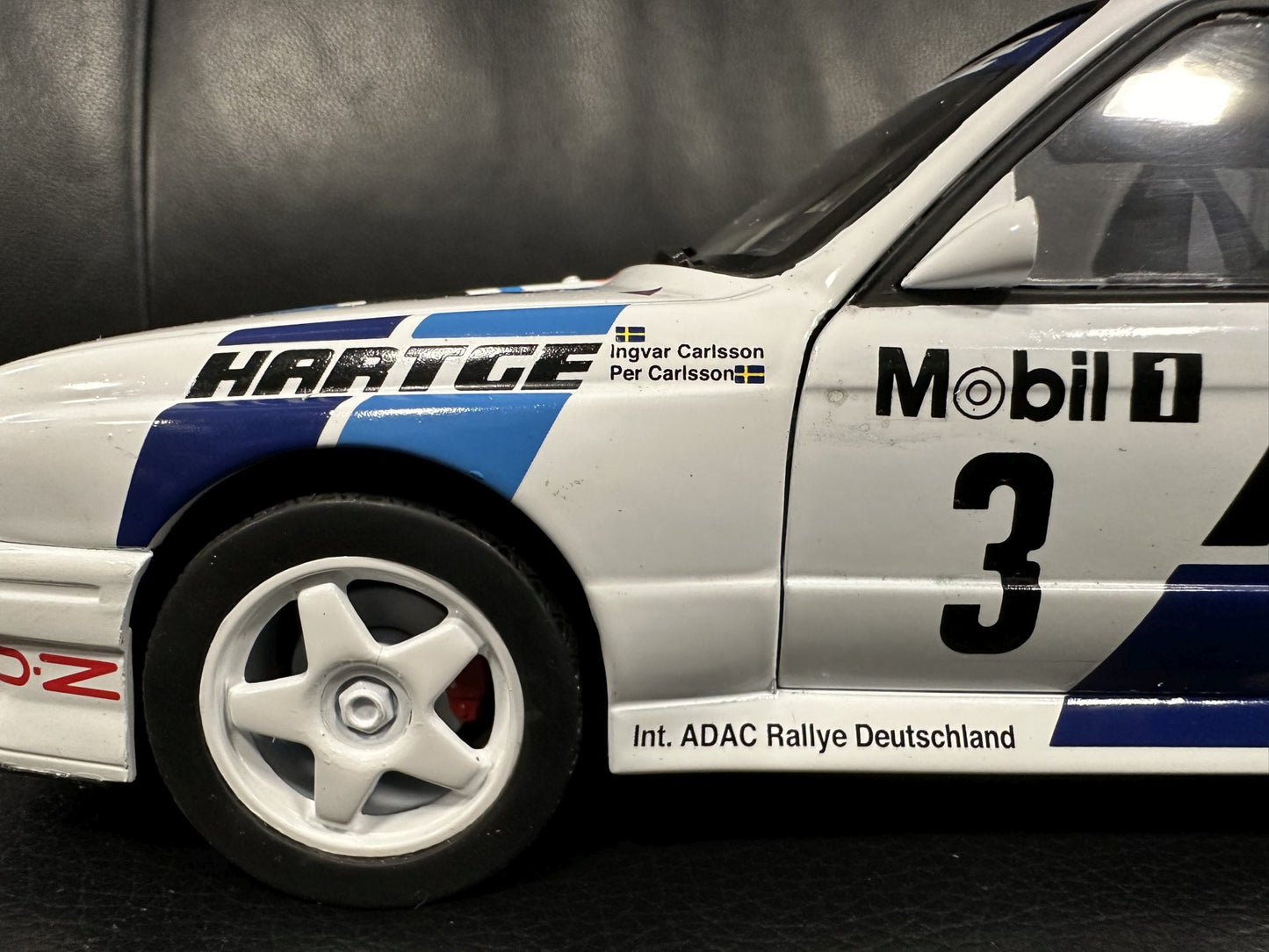 Bmw E30 Hartge Rally Deutschland 1990 white/blue 1:18 Solido S1801514 Бмв Е30 Германия 1990 бял/син