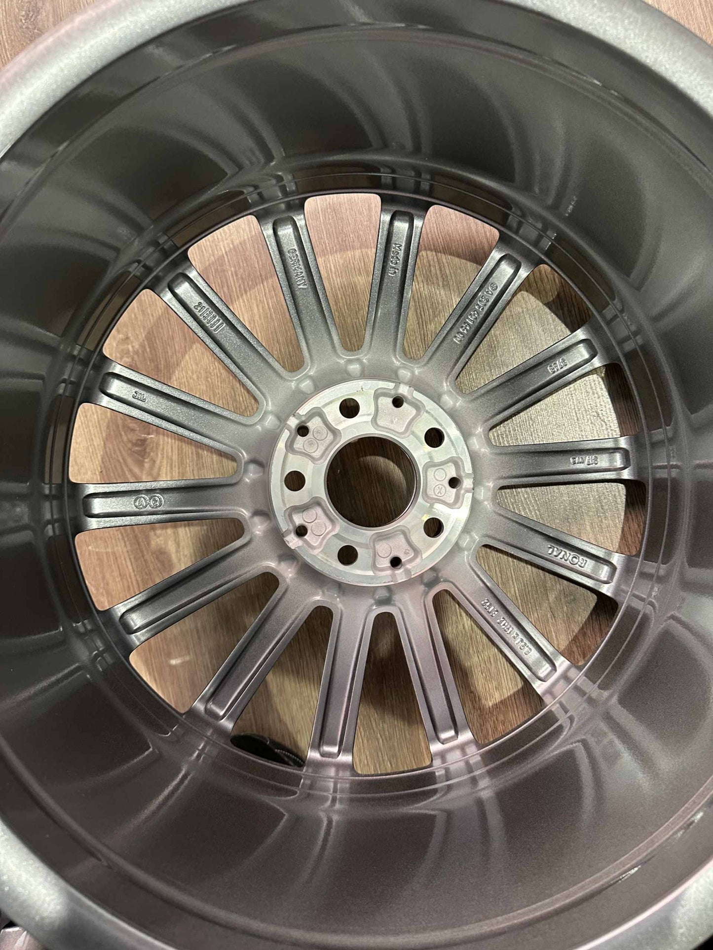 Оригинални Mercedes C Klasse W205 AMG 19 Zoll Мерцедес Ц Класа W205 AMG Алуминиеви джанти 19 цола A2054011300 A2054016600