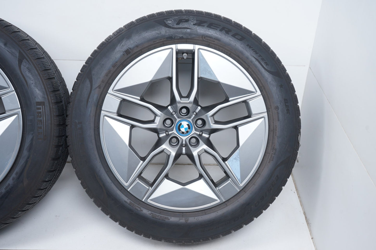 Оригинални BMW iX20 i20 20 Zoll 1002 Бмв 20 цола джанти 1002 зимен комплект зимни гуми