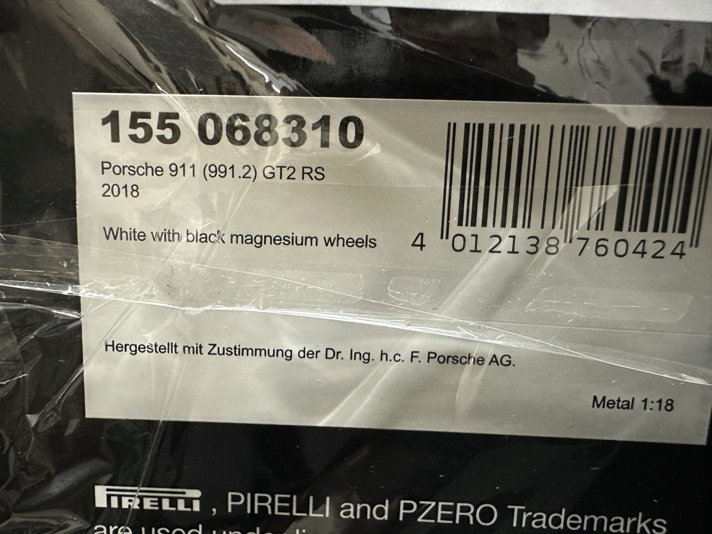 Porsche 911 GT2 RS 2018 white Limitiert 1 of 504 pcs 1:18 Minichamps 155068310 Порше 911 991.2 бял Лимитирана
