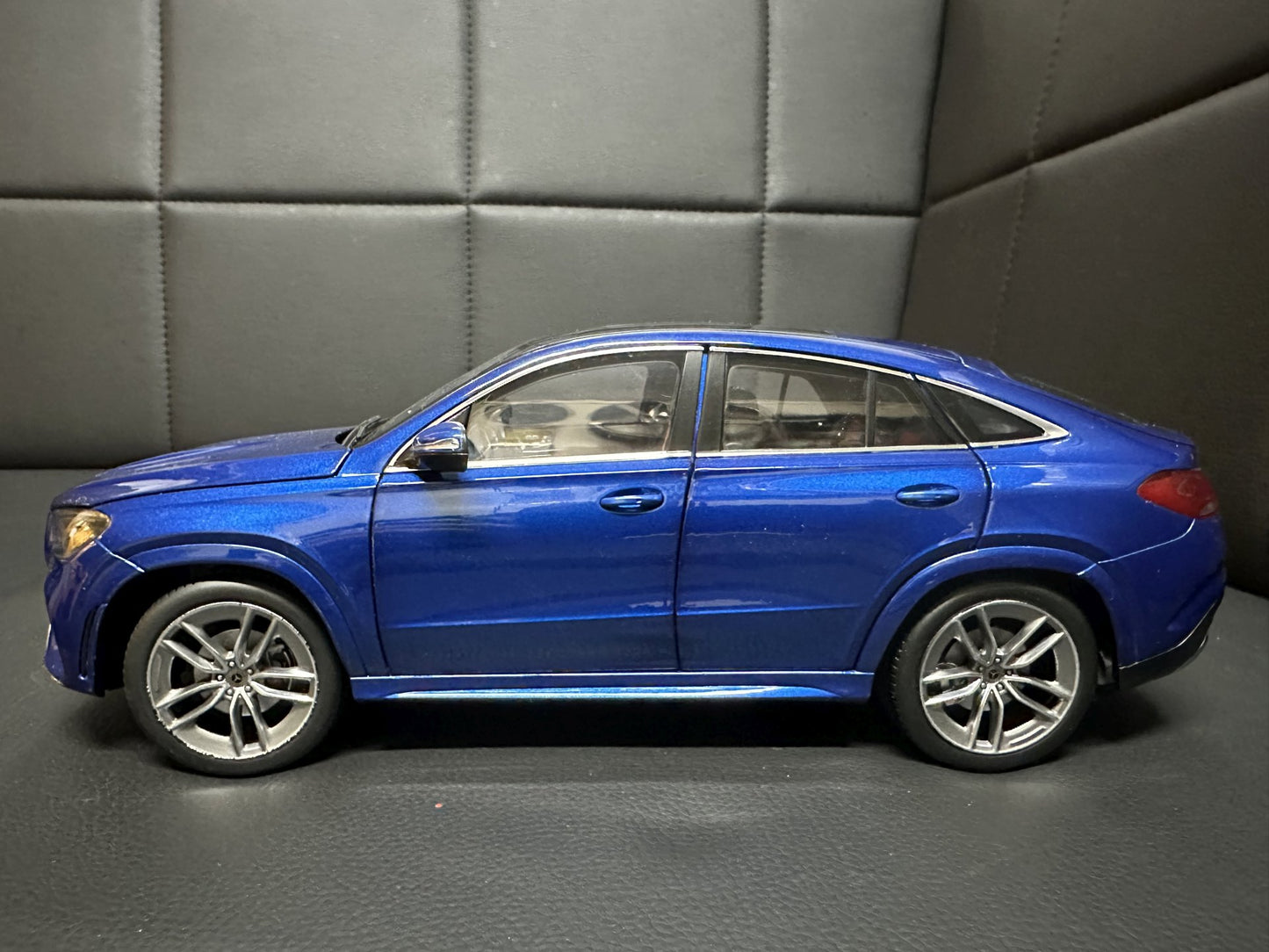 Mercedes Benz GLE Coupe V167 blue 1:18 i Scale Мерцедес Бенц ГЛЕ Купе син