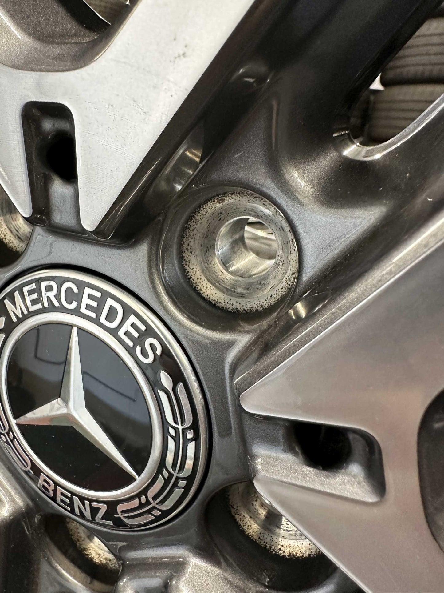 Нови Mercedes C klasse Hybrid 18 Zoll AMG Мерцедес Ц класа Хибрид W206 18 цола AMG летен комплект летни гуми