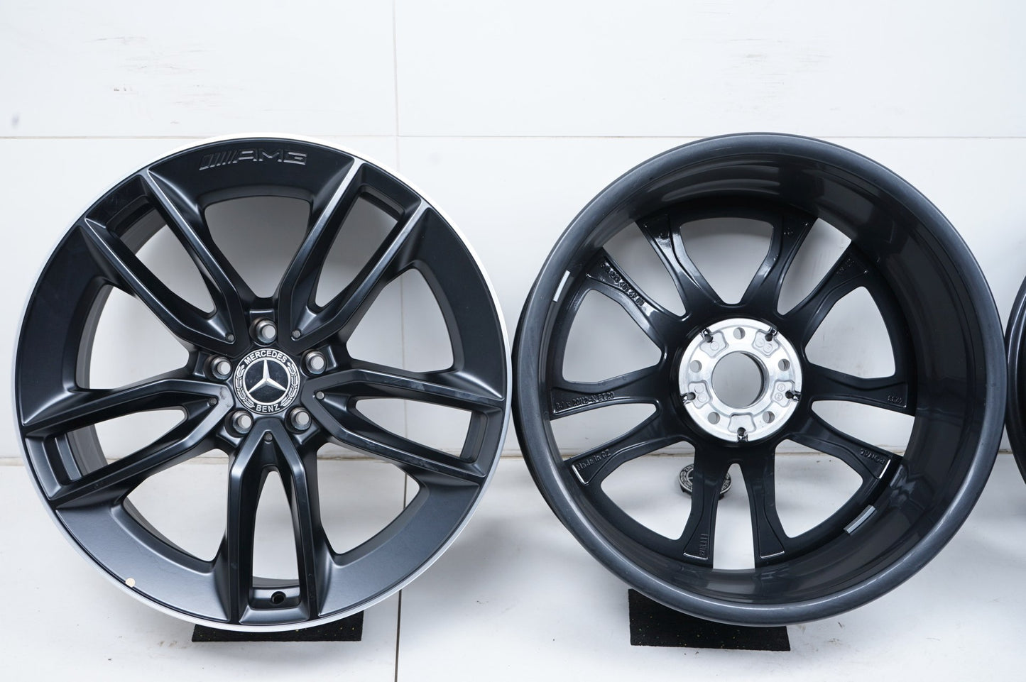 Оригинални като нови Mercedes E43 E53 AMG Klasse W213 AMG 20 Zoll Мерцедес Е43 Е53 AMG Класа W213 Алуминиеви джанти 20 цола A2134014900 A2134015000