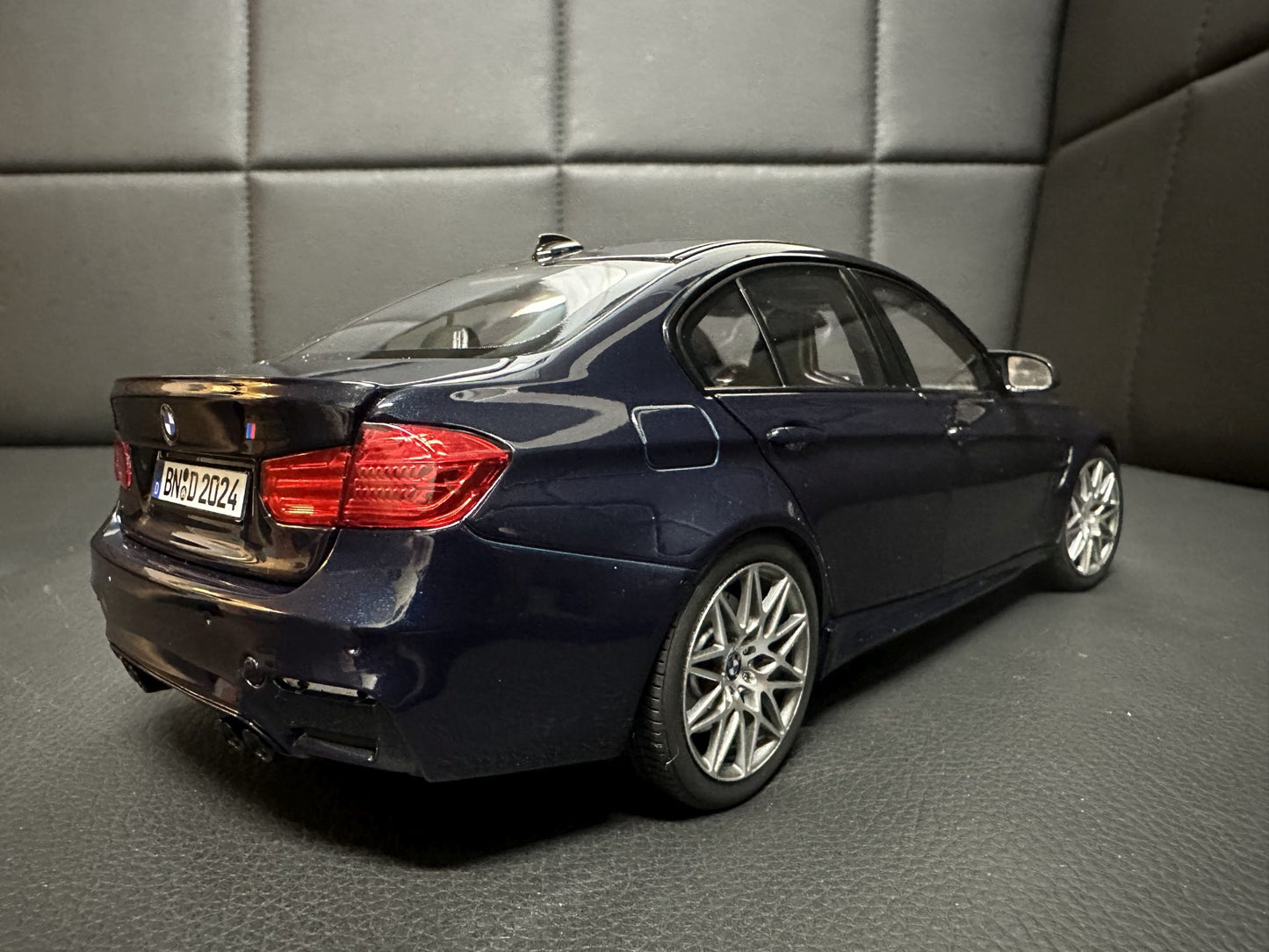 Bmw M3 Competition F80 2017 Limousine blue 1:18 NOREV 183236 Бмв M3 F80 син отваряема