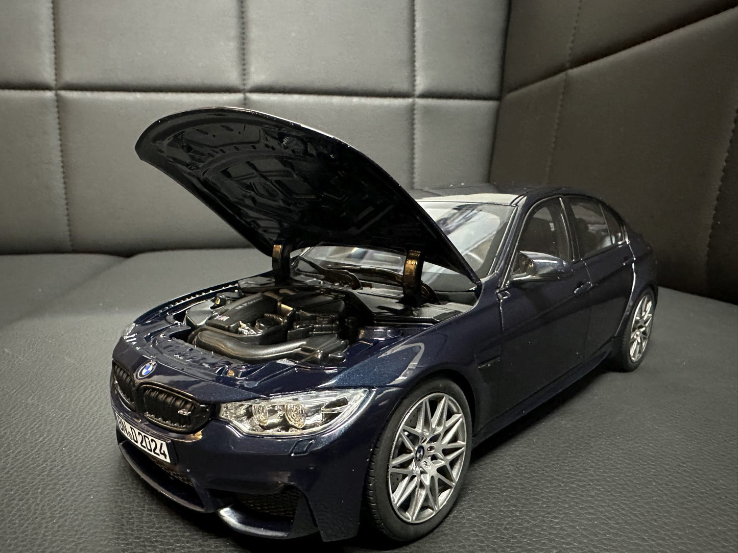 Bmw M3 Competition F80 2017 Limousine blue 1:18 NOREV 183236 Бмв M3 F80 син отваряема