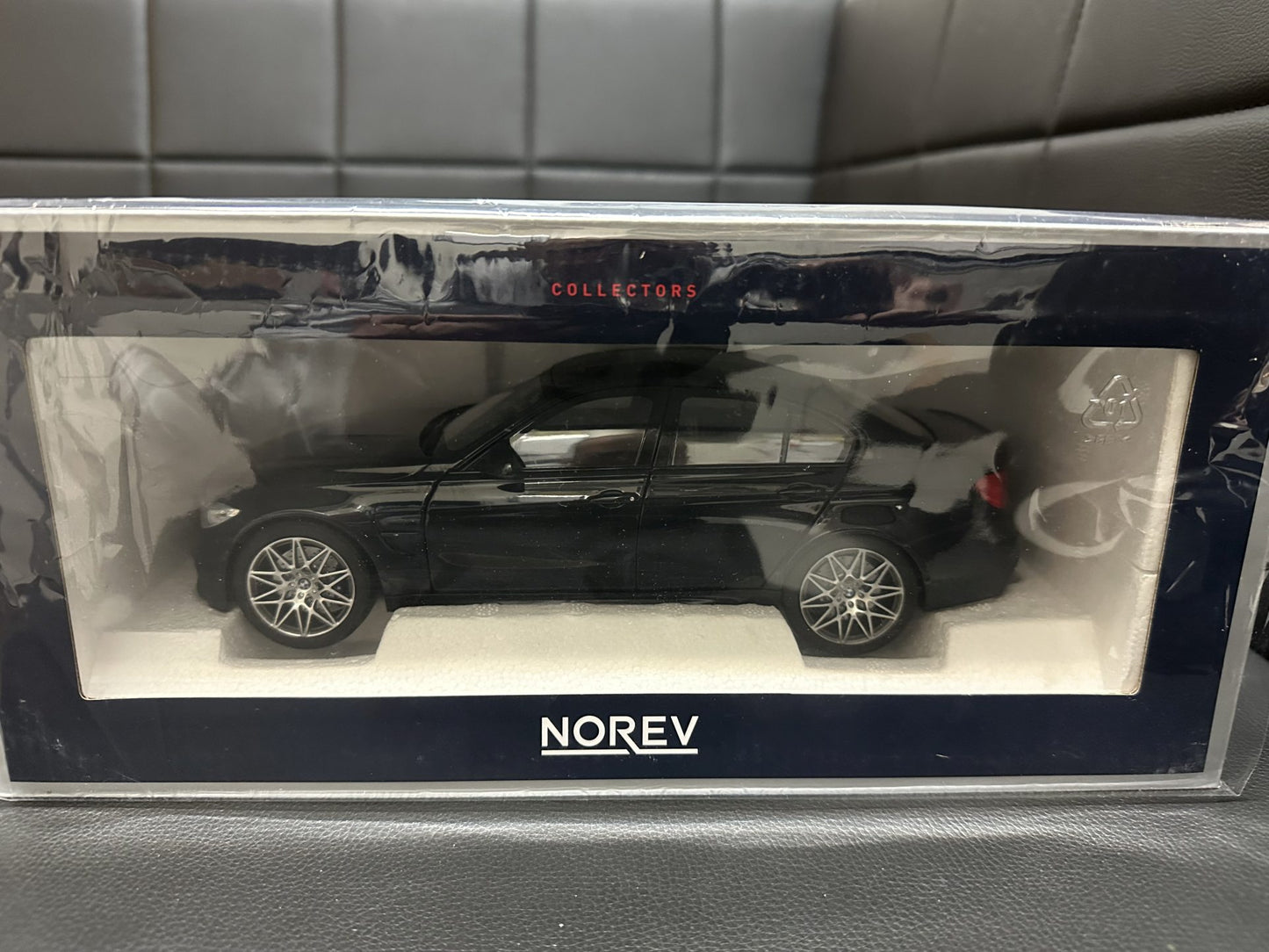 Bmw M3 Competition F80 2017 Limousine blue 1:18 NOREV 183236 Бмв M3 F80 син отваряема