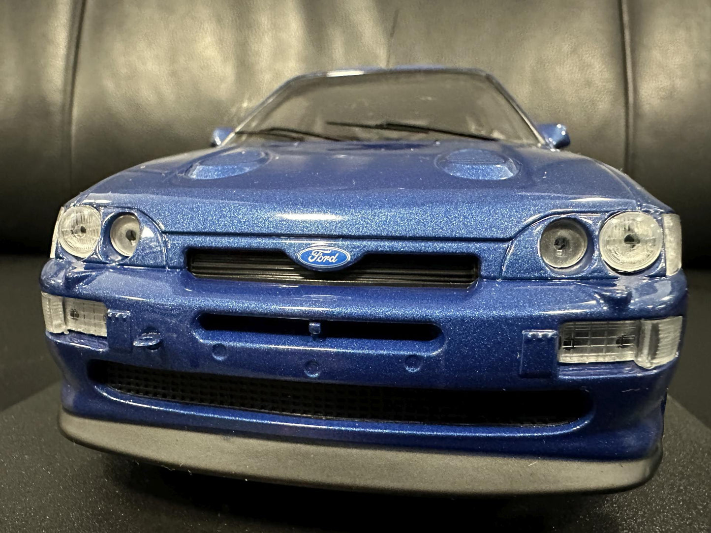 Ford Escort RS Cosworth blue 1:18 IXO 18CMC180.22 Форд Ескорт син