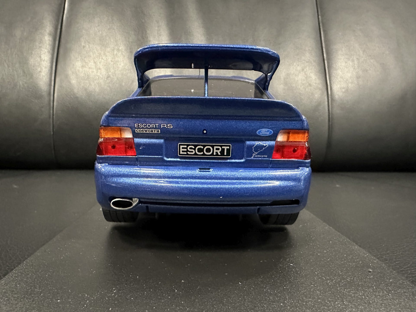 Ford Escort RS Cosworth blue 1:18 IXO 18CMC180.22 Форд Ескорт син