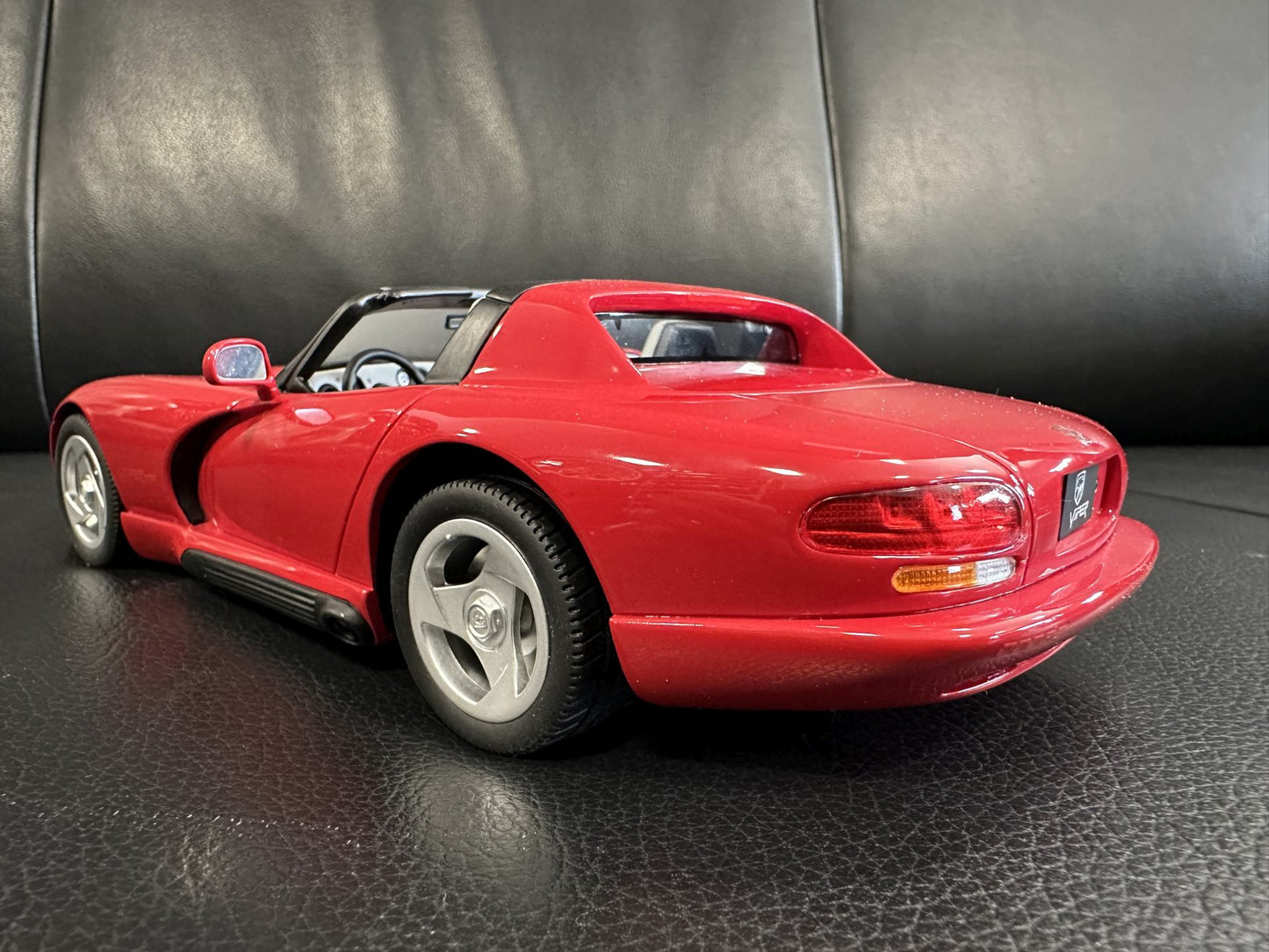 Dodge Viper RT 10 Cabrio Limitiert red 275/1500 1:18 GT Spirit GT156 Додч Вайпар червен Кабрио Лимитирана