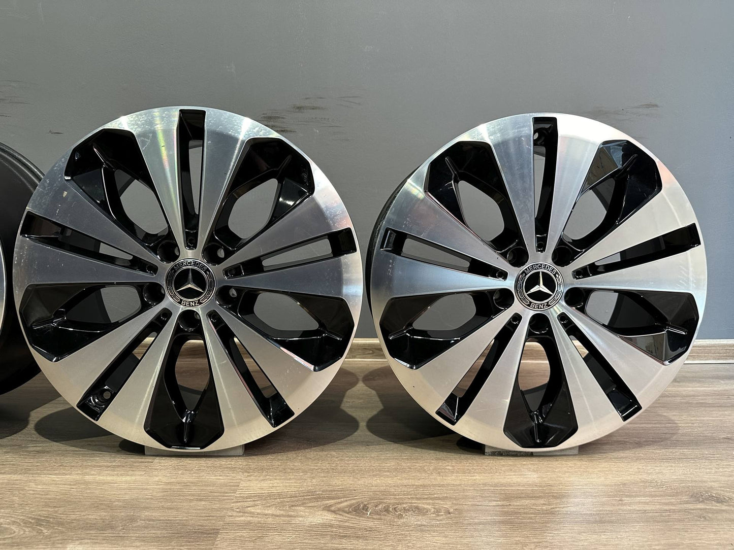 Оригинални Mercedes 8J ET34 19 Zoll EQC W293 N293 Мерцедес W293 Алуминиеви джанти 19 цола A2934010200