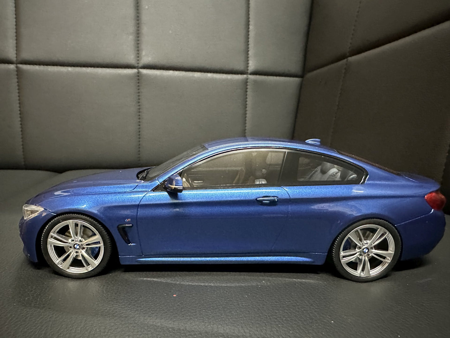 Bmw 435i M Sport Coupe blue Limitiert 420/1500 1:18 GT Spirit GT027 Бмв 435i M Спорт син Лимитирана