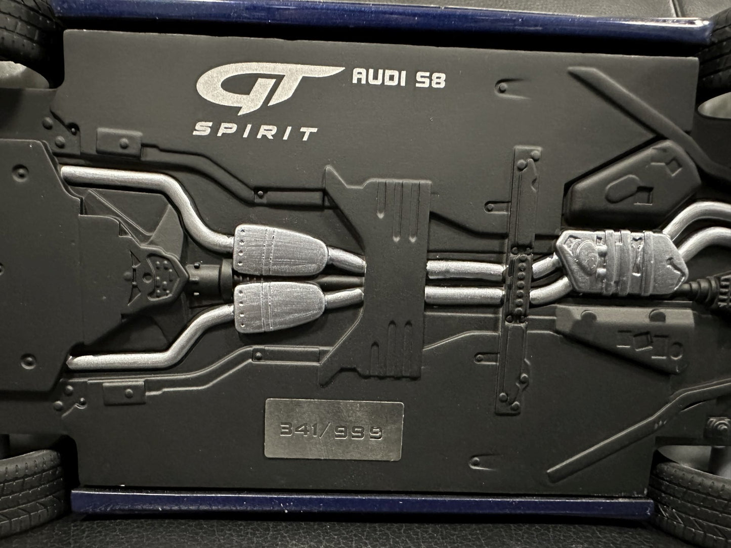 Audi S8 Navarra blue Limitiert 341/999 1:18 GT Spirit GT313 Ауди С8 Лимитирана син