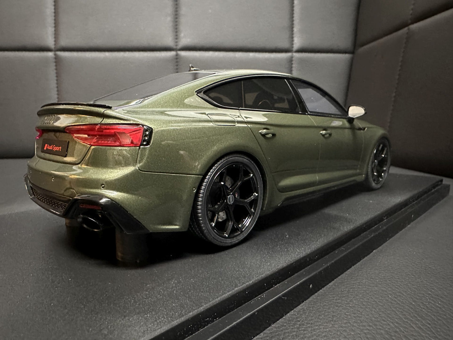 Audi RS5 Sportback Competition green 1:18 GT Spirit GT469 Ауди РС5 зелен