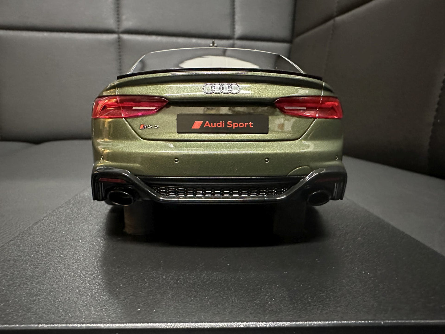 Audi RS5 Sportback Competition green 1:18 GT Spirit GT469 Ауди РС5 зелен