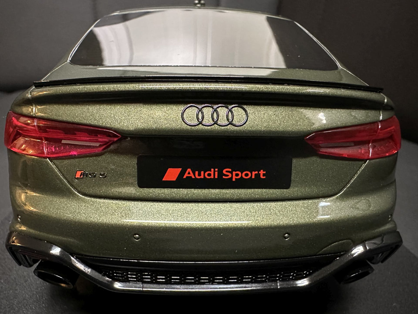 Audi RS5 Sportback Competition green 1:18 GT Spirit GT469 Ауди РС5 зелен