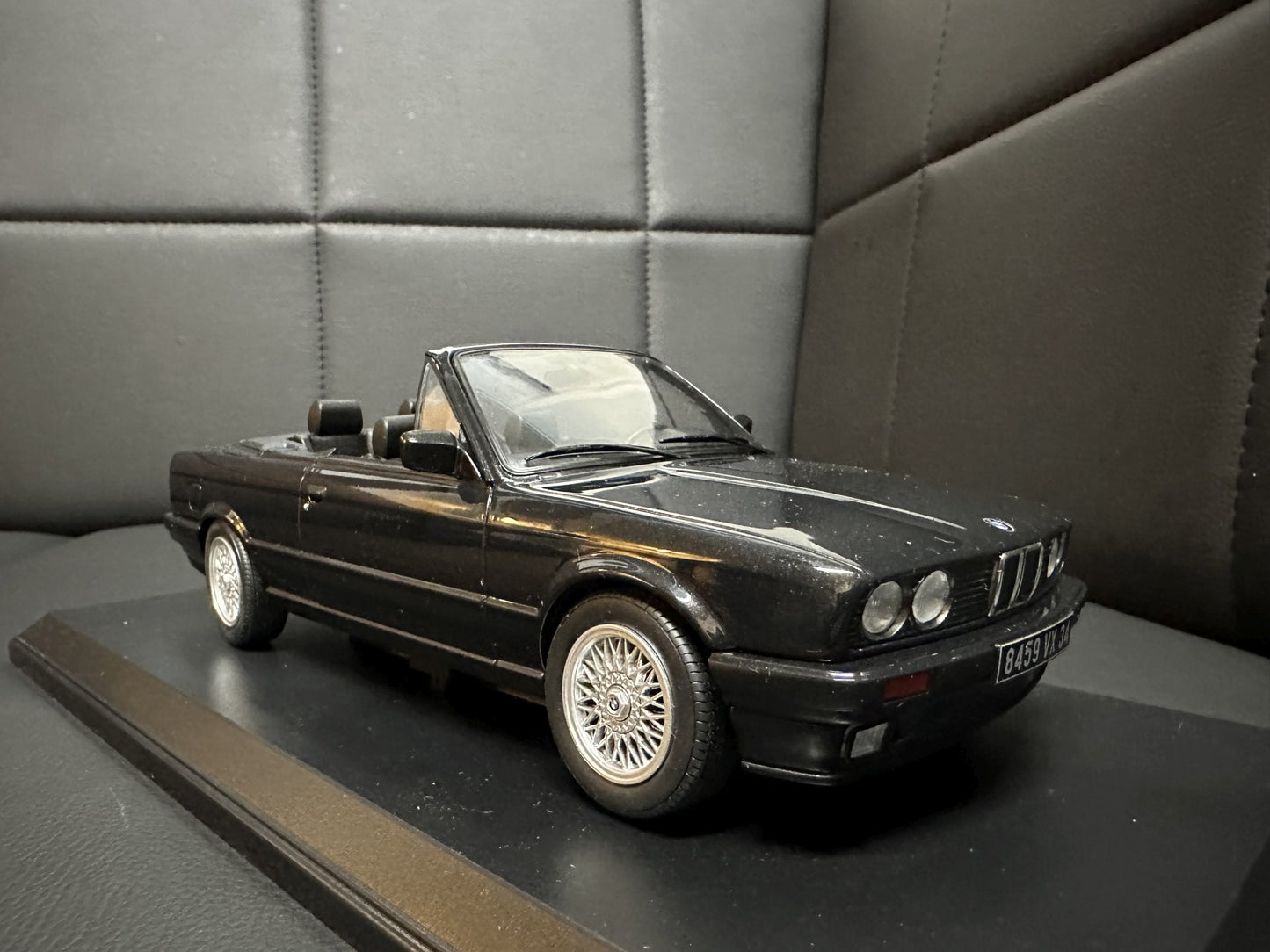 Bmw 325i E30 1991 Cabrio black 1:18 Norev 183211 Бмв 325i Е30 Кабрио черен