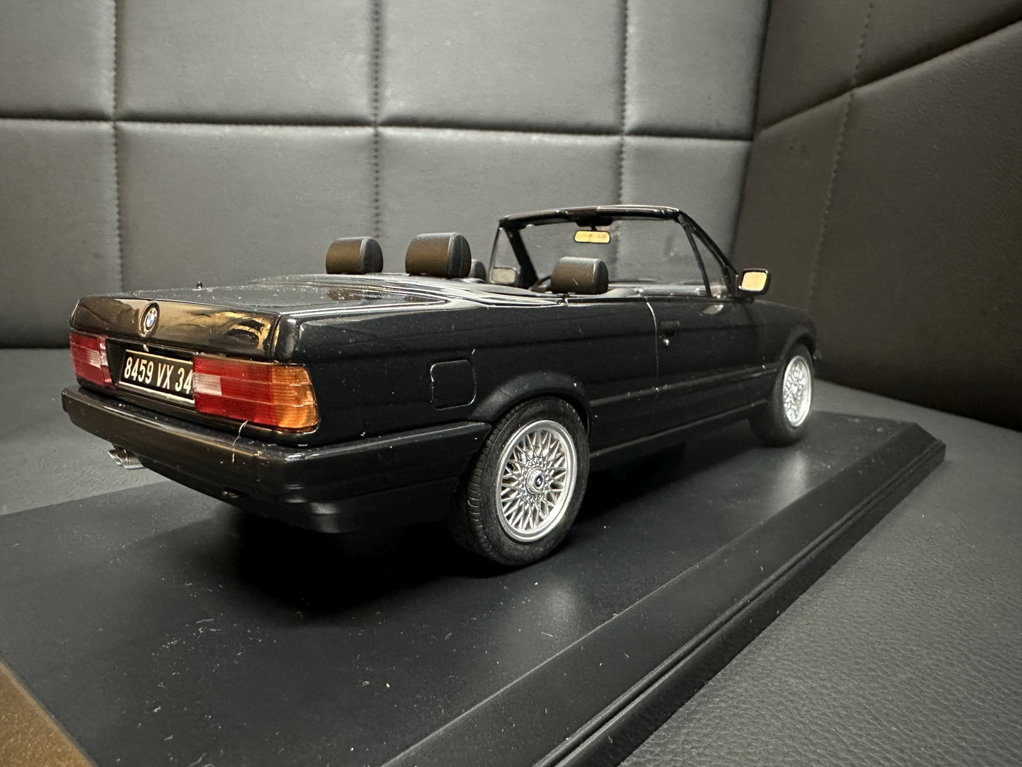 Bmw 325i E30 1991 Cabrio black 1:18 Norev 183211 Бмв 325i Е30 Кабрио черен