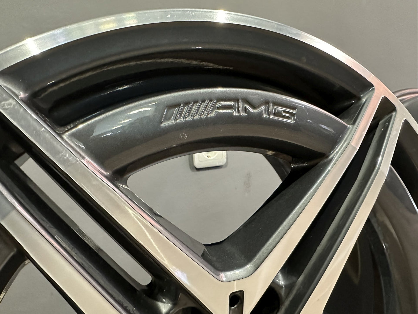 Оригинални Mercedes 8J ET34 AMG 19 Zoll EQC W293 N293 Мерцедес W293 AMG Алуминиеви джанти 19 цола A2934010700