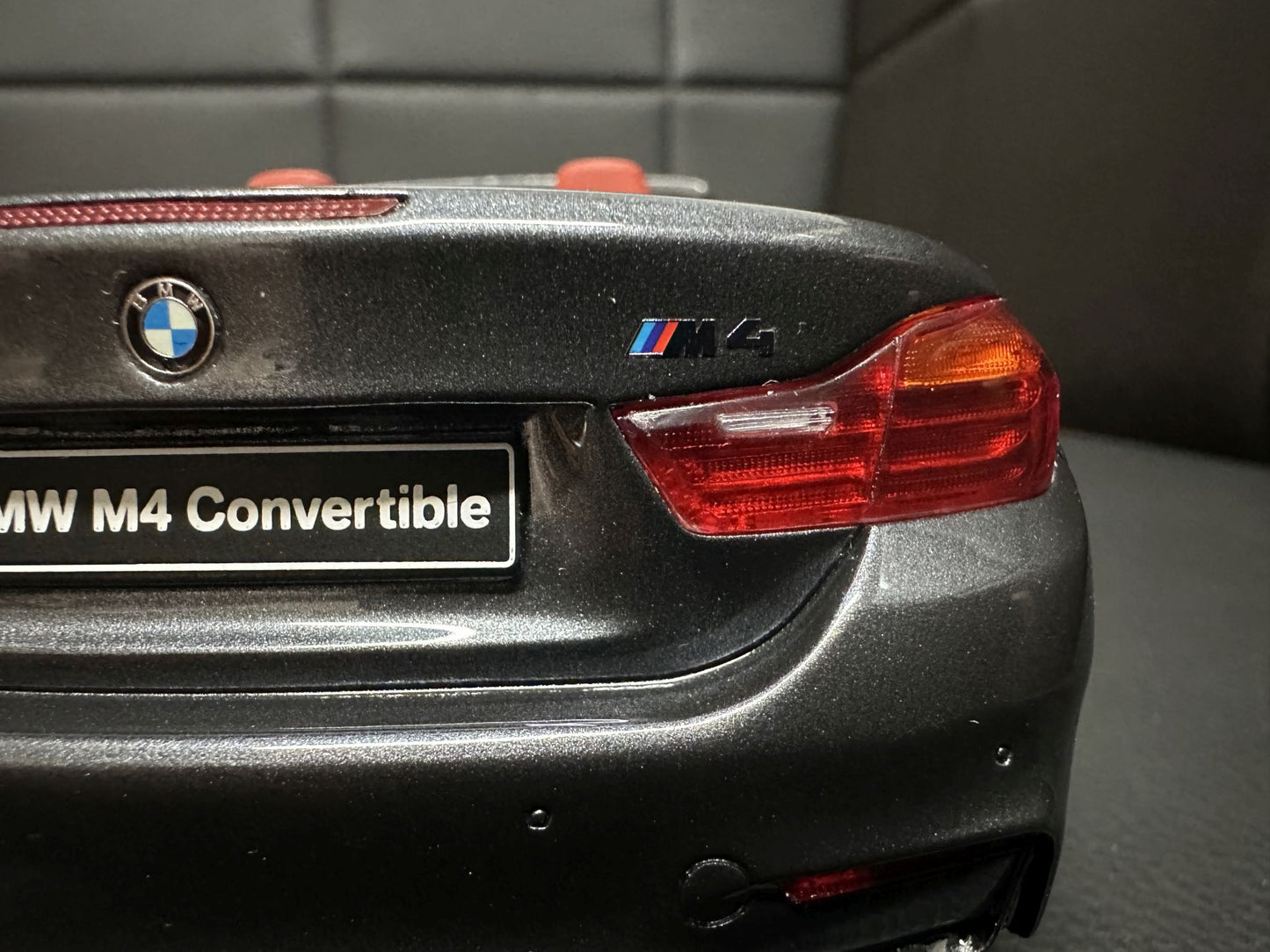 Bmw M4 F83 Cabrio grey Limitiert 713/2000 1:18 GT Spirit GT081 Бмв M4 Кабрио сив Лимитирана