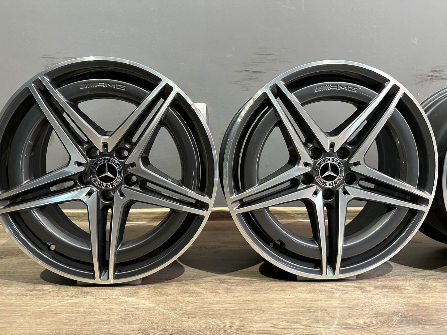 Оригинални Mercedes 8J ET34 AMG 19 Zoll EQC W293 N293 Мерцедес W293 AMG Алуминиеви джанти 19 цола A2934010700