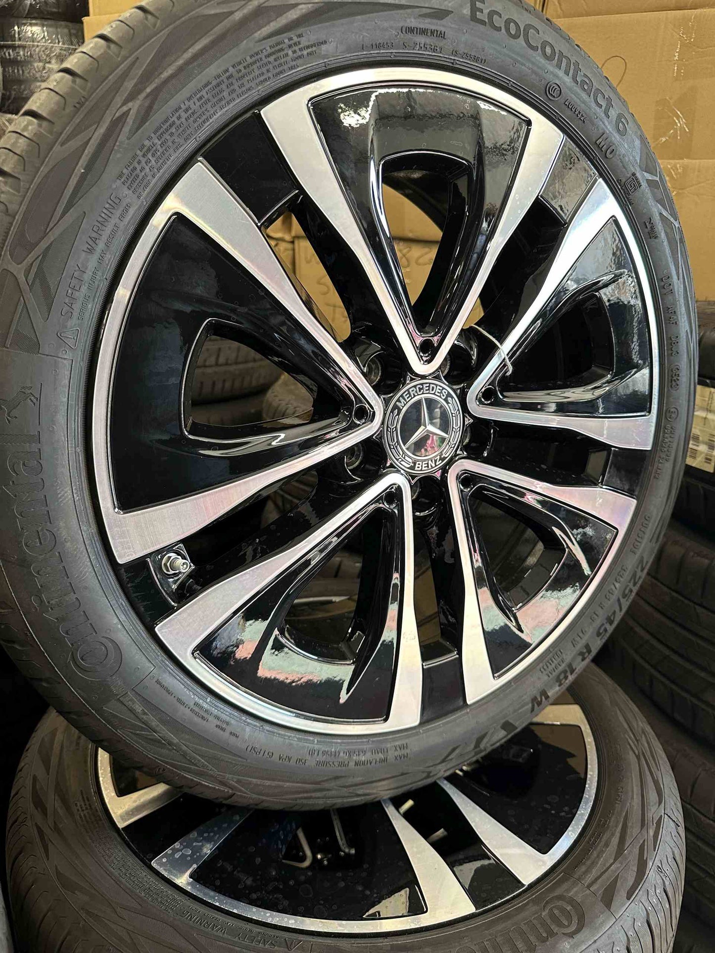 Оригинал Като Нови Mercedes A B Cla Klasse 18 Zoll W177 W247 W118 Мерцедес А Б Цла Класа 18 цола джанти летен комплект летни гуми