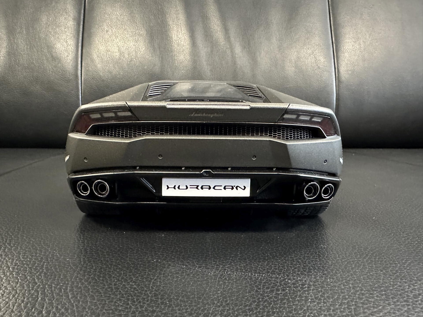 Lamborghini Huracan LP610-4 Grigio Titans/Matt Grey AUTOART 12099 1:12 Ламборгини Хуракан сив мат