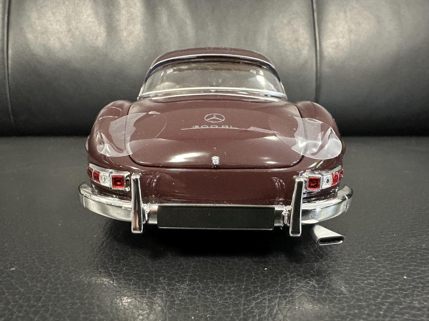 Mercedes Benz 300 SL Cabrio red 1:18 NOREV 183891 Мерцедес Бенц 300 СЛ Кабрио бордо отваряем