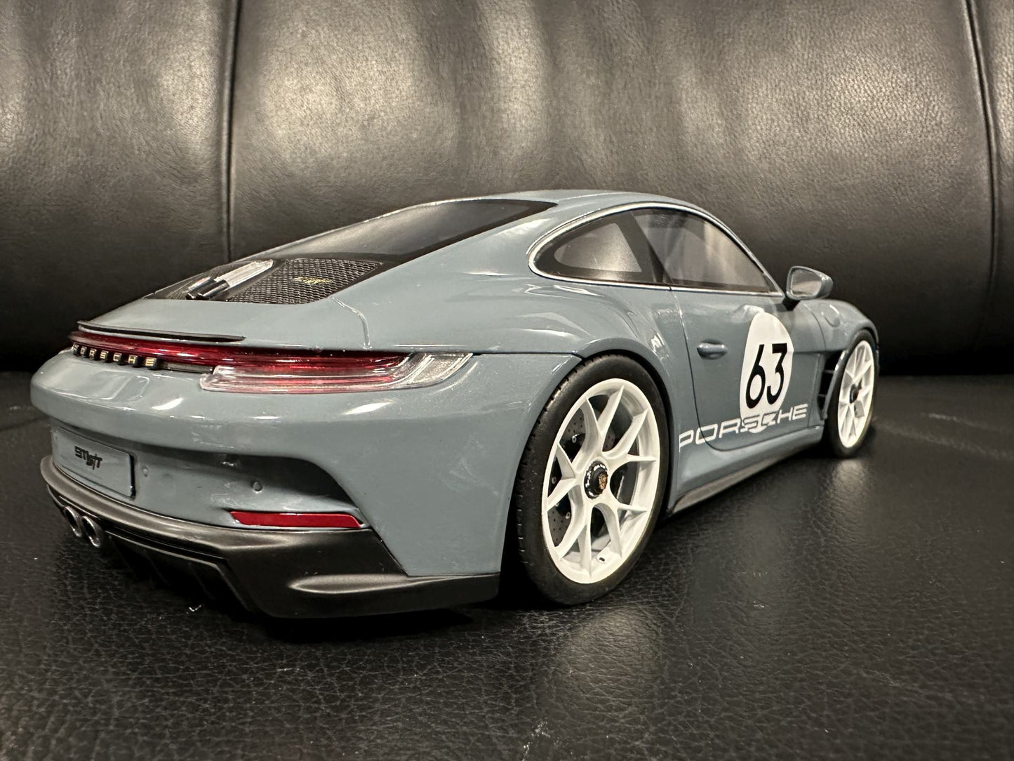 Porsche 911 992 S/T Shore blue Limitiert 632/1200 1:18 GT Spirit GT491 Порше 911 992 син Лимитирана