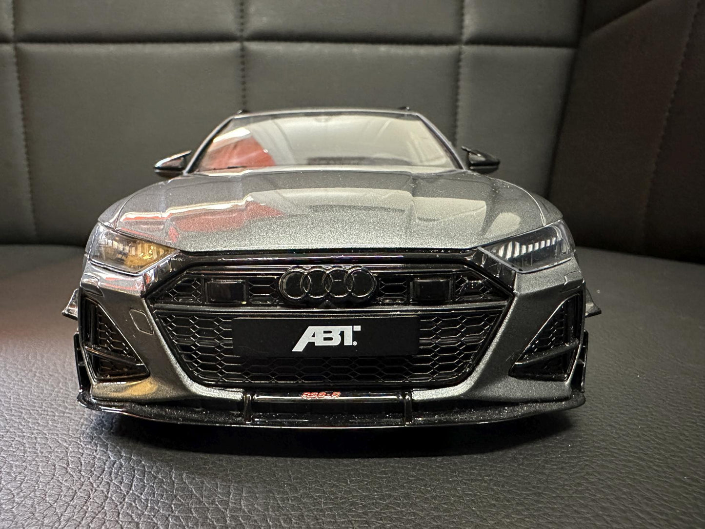 Audi RS6 ABT Kombi grey Limitiert 455/2100 1:18 GT Spirit GT292 Ауди РС6 сив Комби Лимитирана