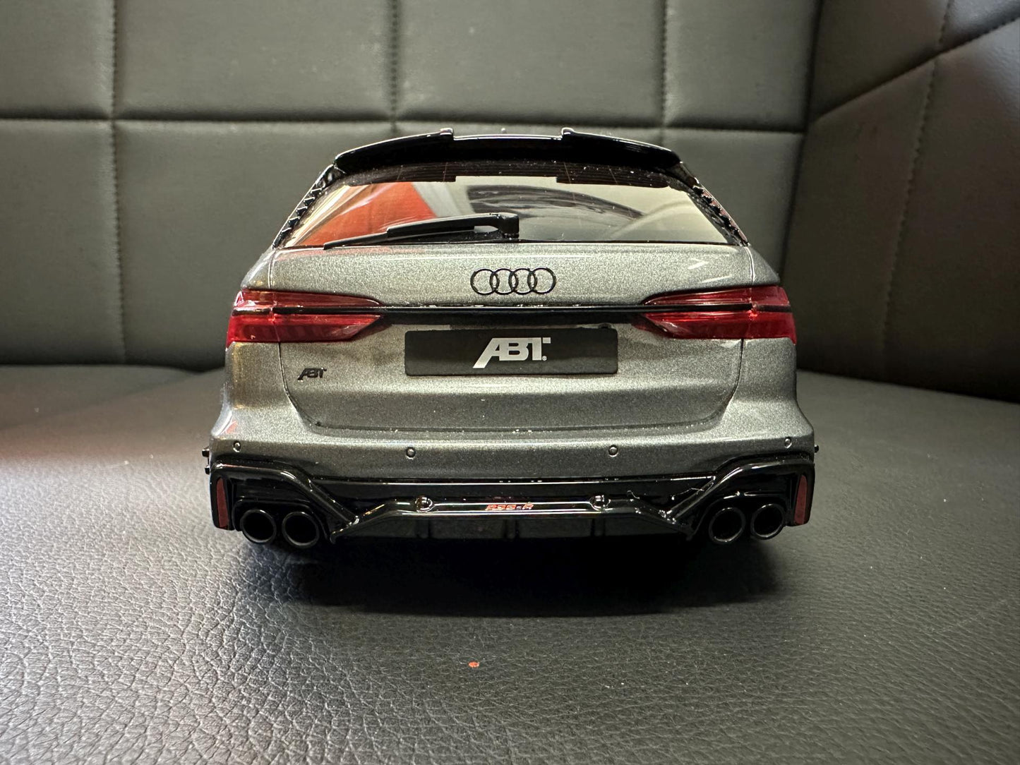 Audi RS6 ABT Kombi grey Limitiert 455/2100 1:18 GT Spirit GT292 Ауди РС6 сив Комби Лимитирана