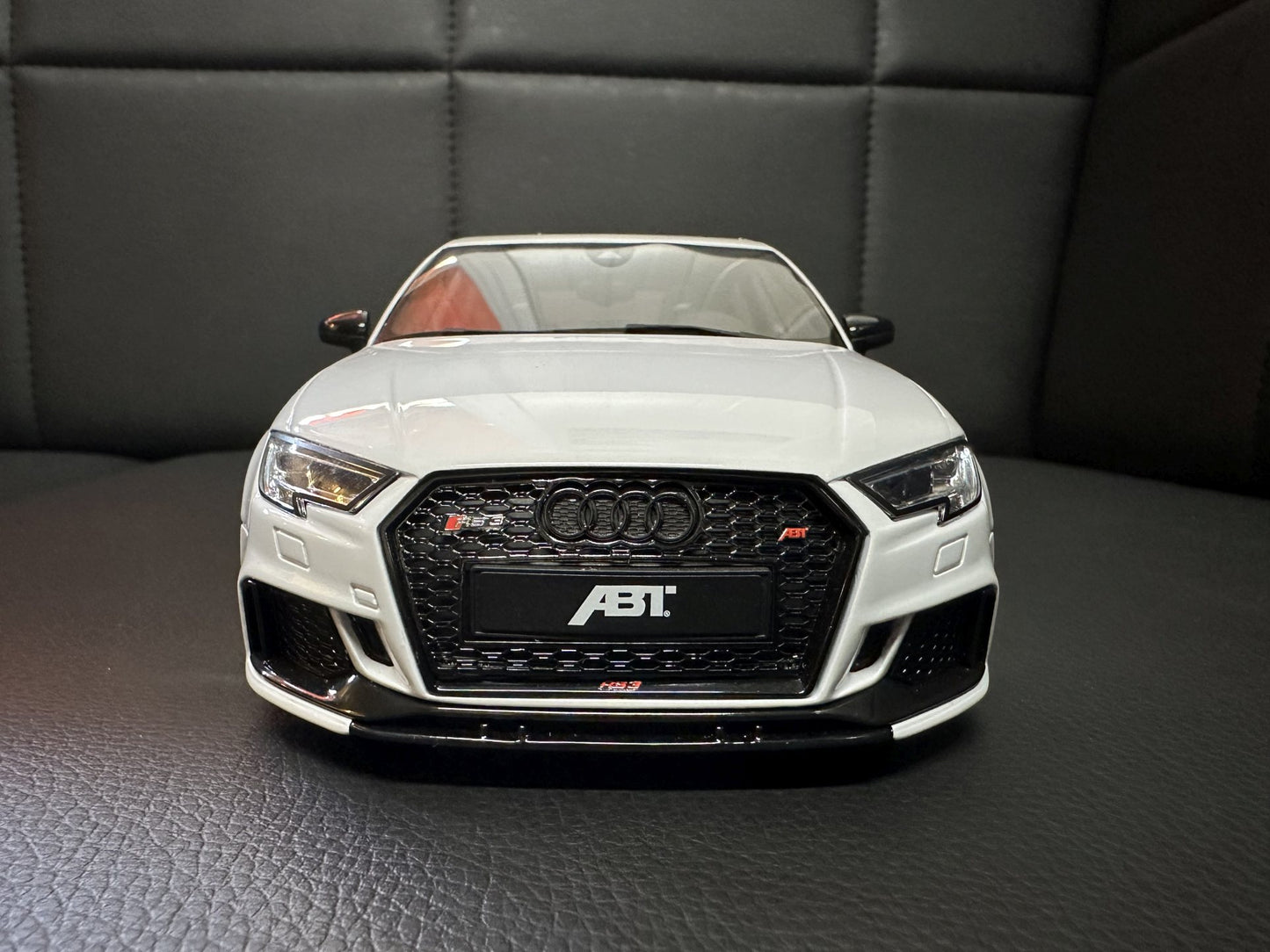 Audi RS3 ABT white Limitiert 307/999 1:18 GT Spirit GT346 Ауди РС3 бял Лимитирана