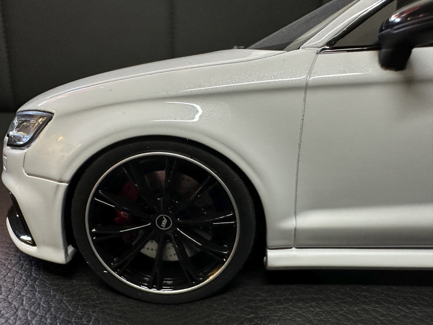 Audi RS3 ABT white Limitiert 307/999 1:18 GT Spirit GT346 Ауди РС3 бял Лимитирана