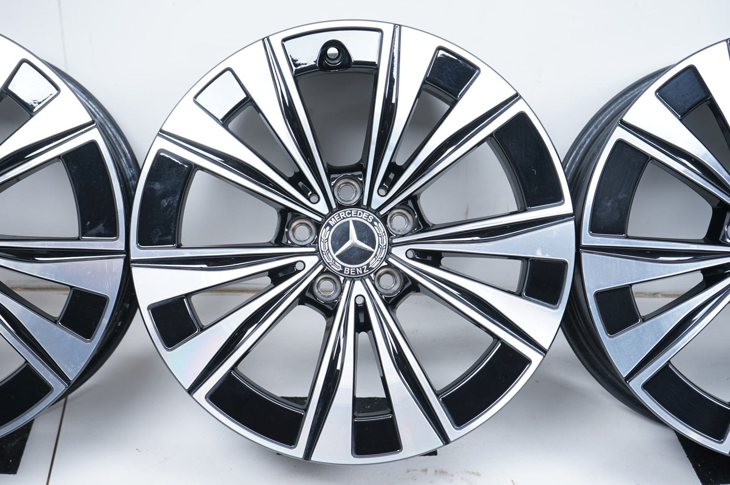 Оригинални Mercedes C Klasse Allterrain Allroad W206 18 Zoll Мерцедес Ц Класа W206 Алуминиеви джанти 18 цола 7,5J ET44 А2064013900