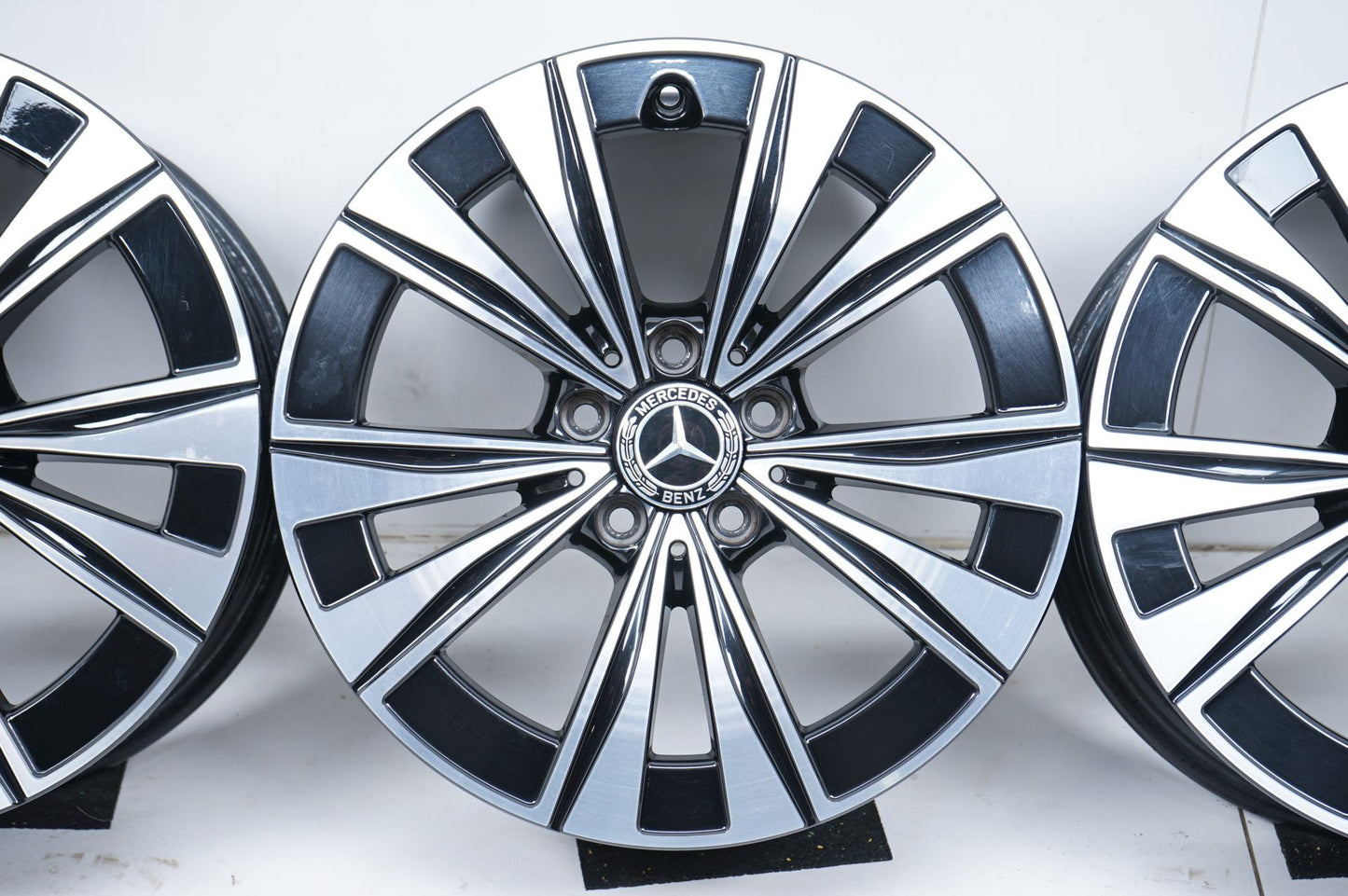 Оригинални Mercedes C Klasse Allterrain Allroad W206 18 Zoll Мерцедес Ц Класа W206 Алуминиеви джанти 18 цола 7,5J ET44 А2064013900