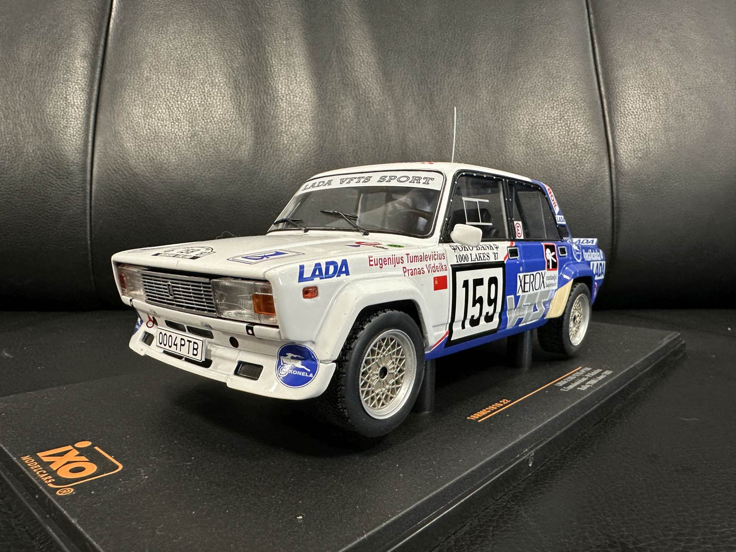 Lada 2105 VFTS Rally Lakes 1987 white 1:18 IXO 18RMC181B.22 Лада 2105 1987 бял