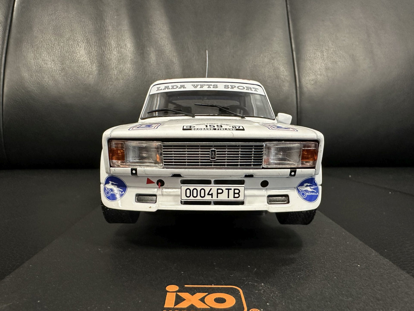 Lada 2105 VFTS Rally Lakes 1987 white 1:18 IXO 18RMC181B.22 Лада 2105 1987 бял